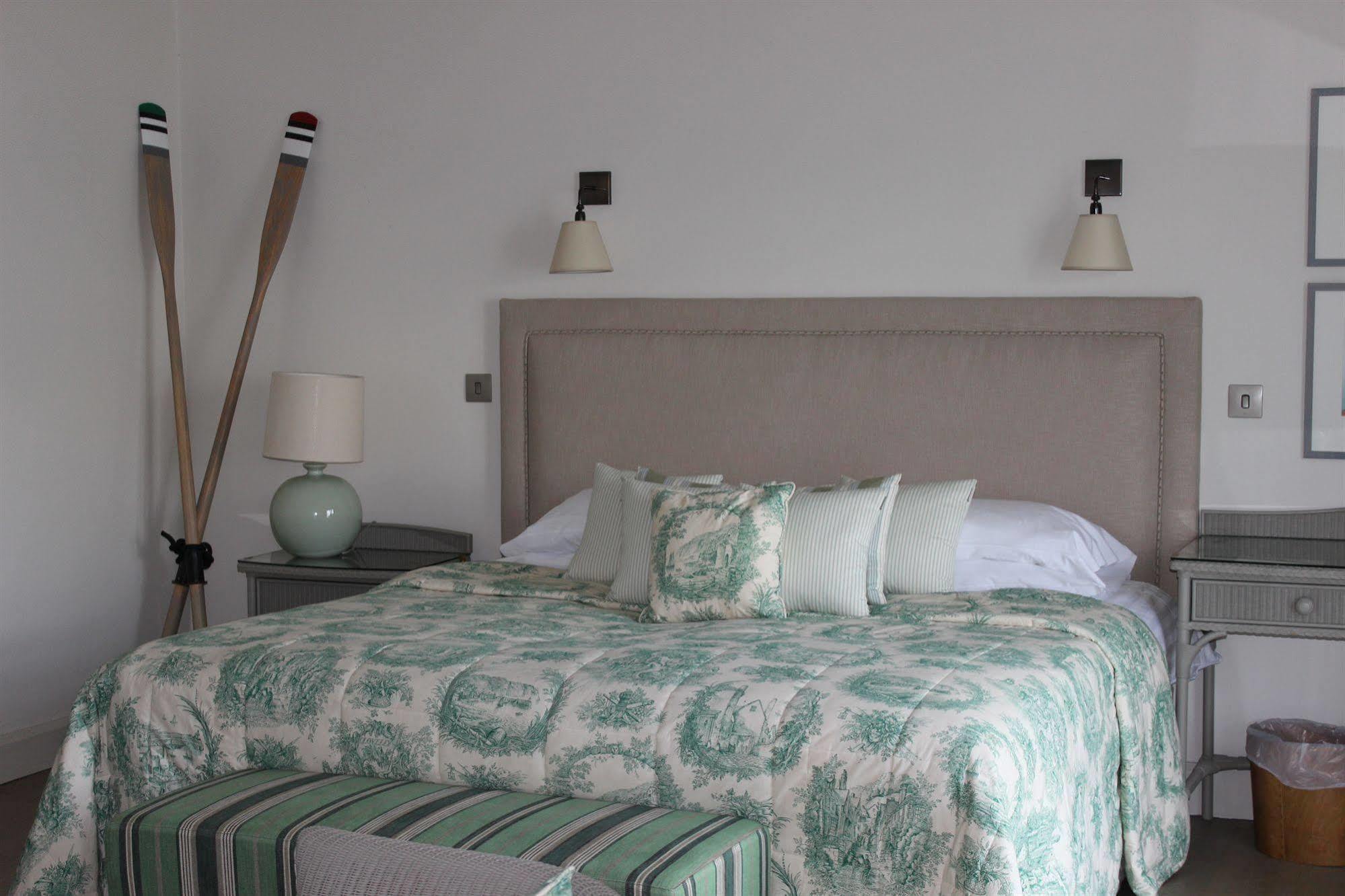Red Lion Hotel Clovelly Dış mekan fotoğraf