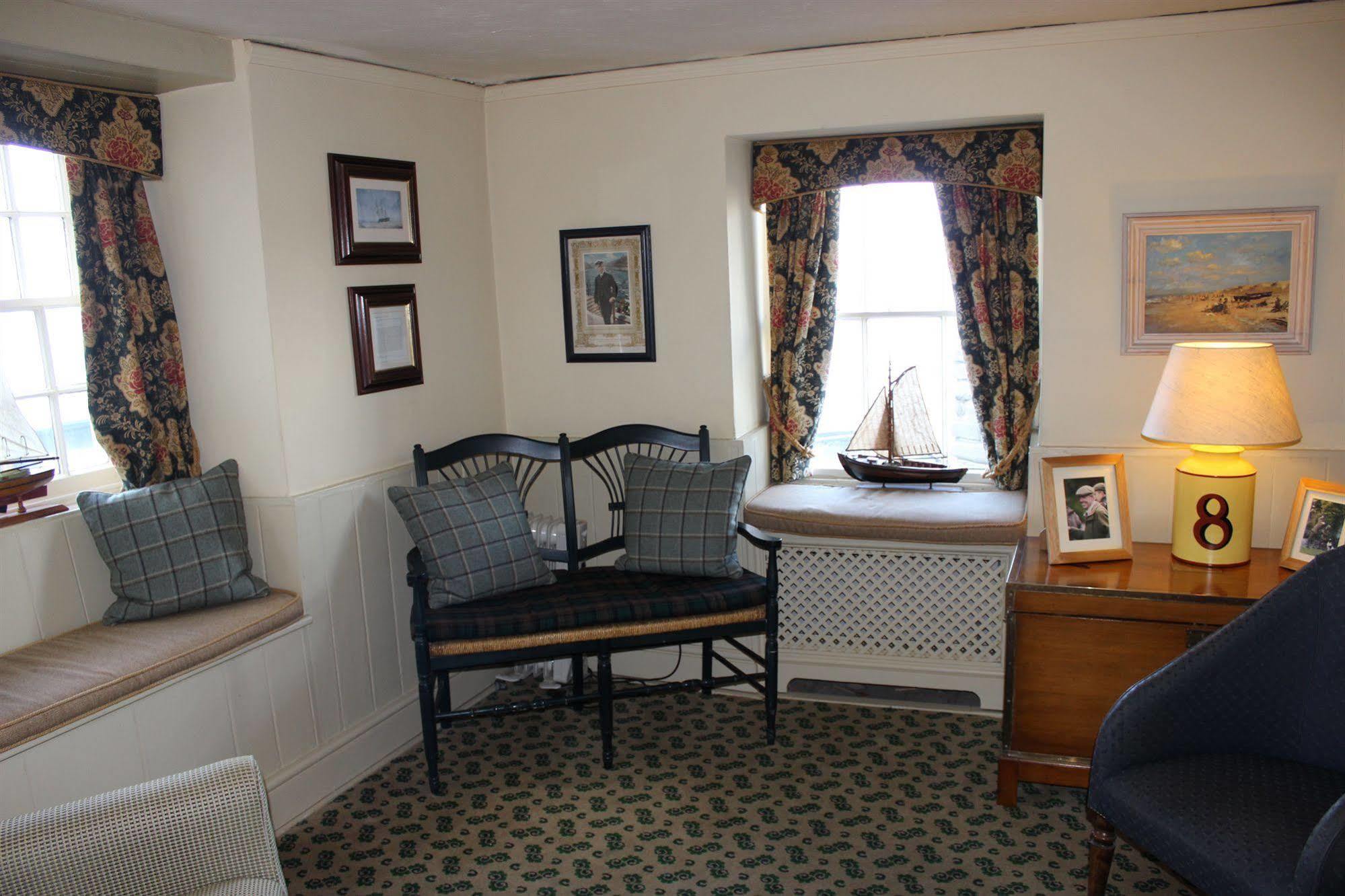 Red Lion Hotel Clovelly Dış mekan fotoğraf